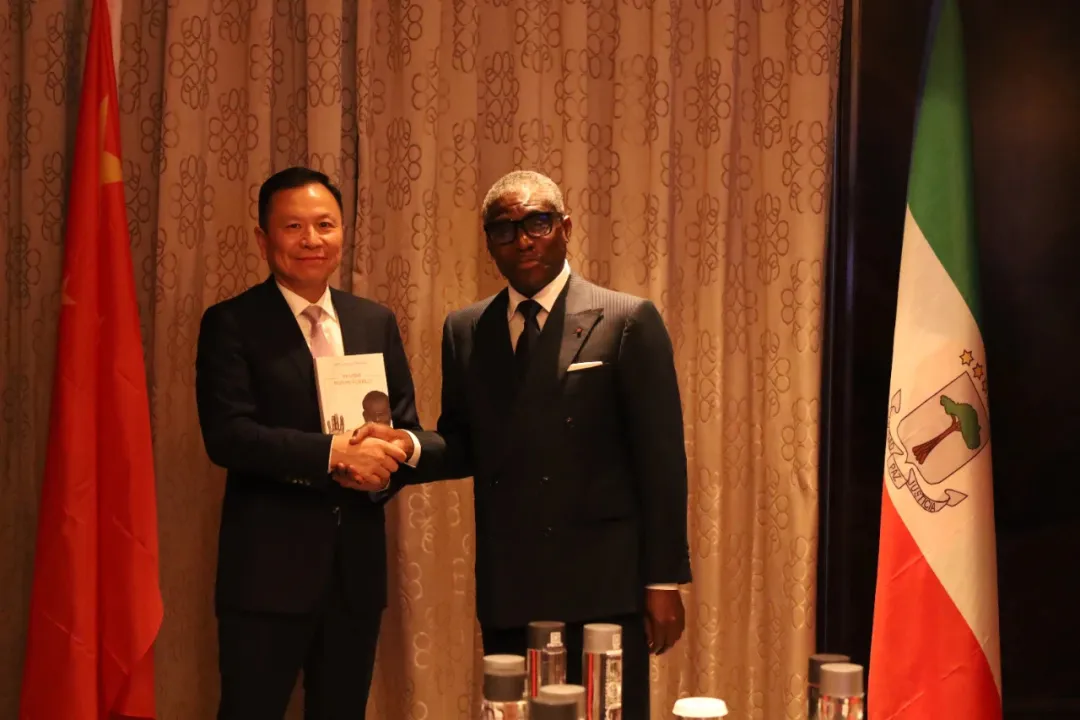 赤道几内亚共和国访华代表与BG大游股份深入探讨产业协同发展 赤道几内亚共和国访华代表与BG大游股份深入探讨产业协同发展